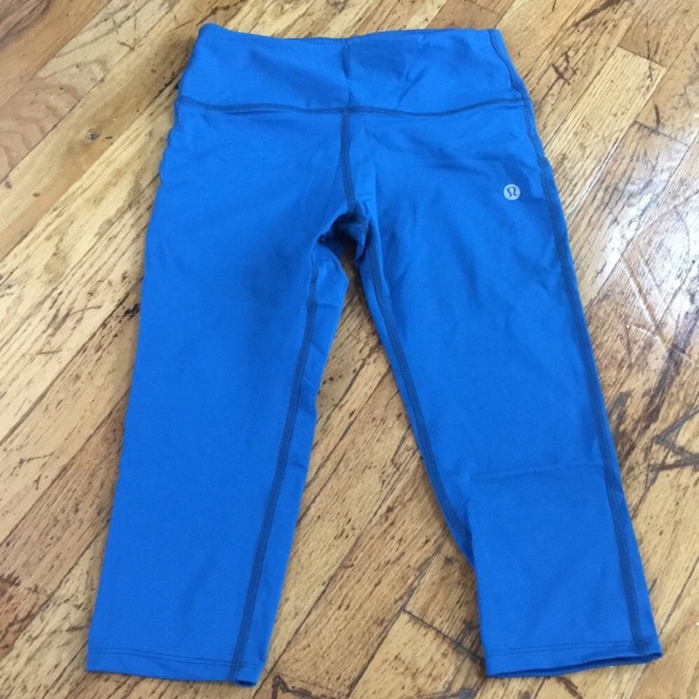 Lululemon teal blue crop pants